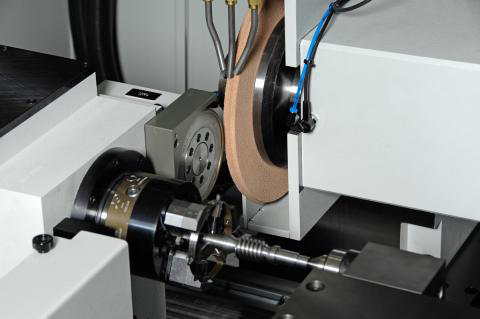 電壓不穩(wěn)，就選利泰無觸點穩(wěn)壓器