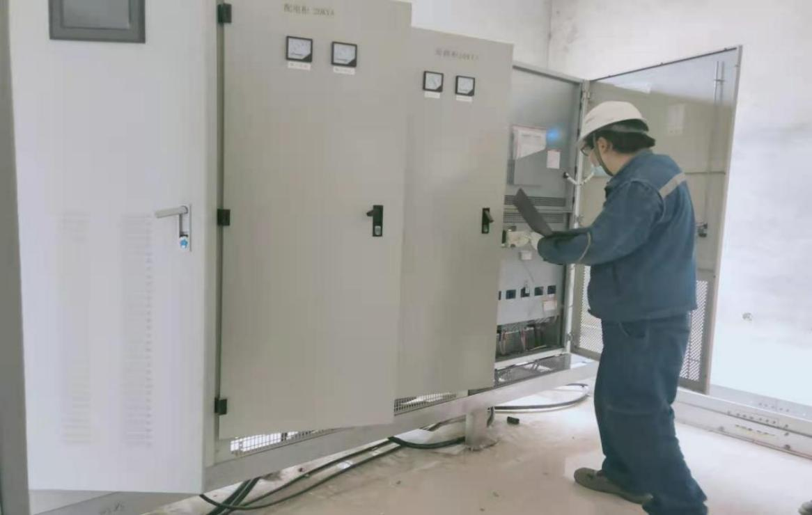 技術(shù)人員旁路柜開(kāi)機(jī)驗(yàn)收?qǐng)D